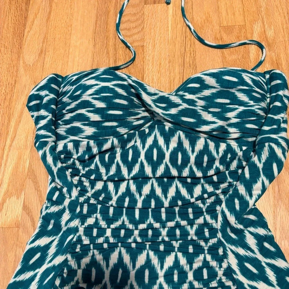 Robin Piccone One Piece Halter Style Swimsuit Size 8 - Picture 2 of 6